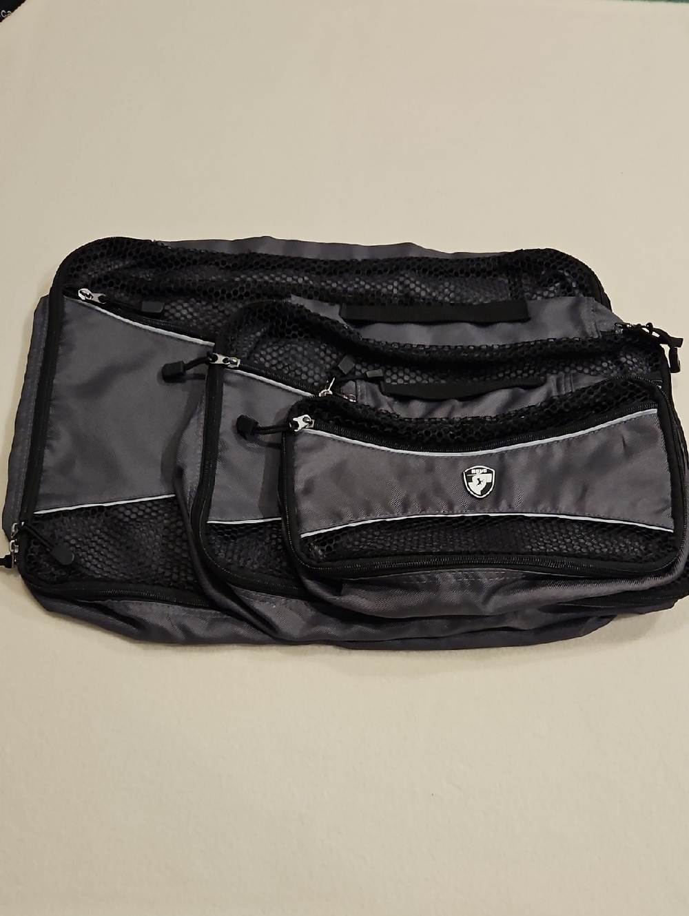 Gray and Black Heys Packing Cubes (3 Pieces)